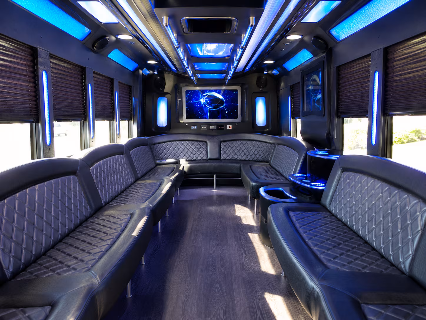 Elmont Winery Tour & Pub Crawl Transportation