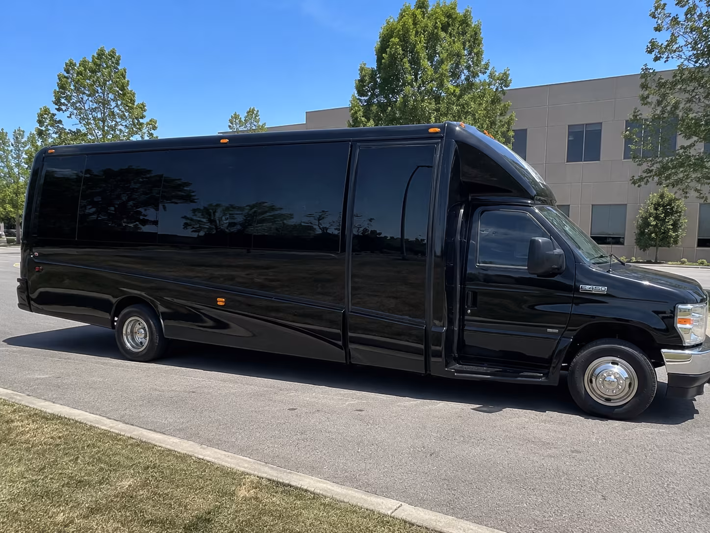 Manhattan Homecoming & Prom Party Bus Rentals