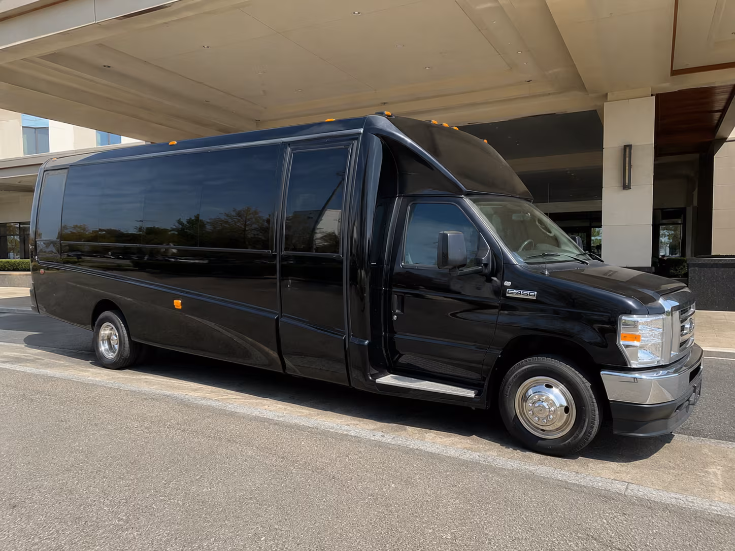 Manhattan Winery Tour & Pub Crawl Transportation