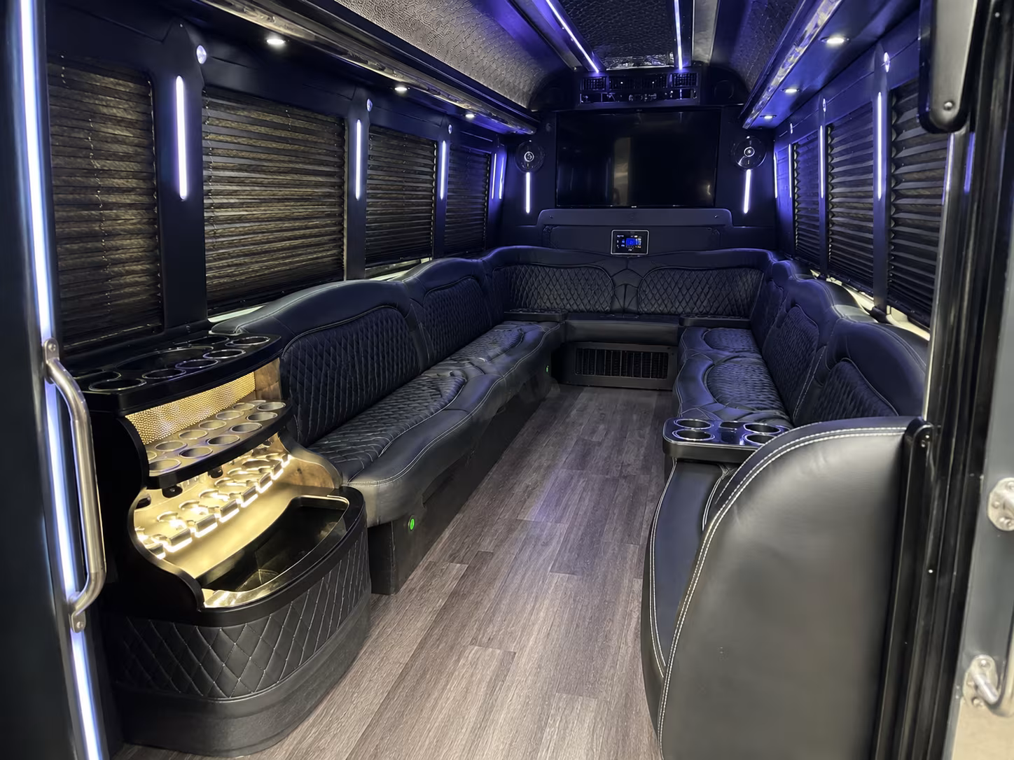 Queens Birthday, Sweet 16, & Quinceañera Transportation onboard seating