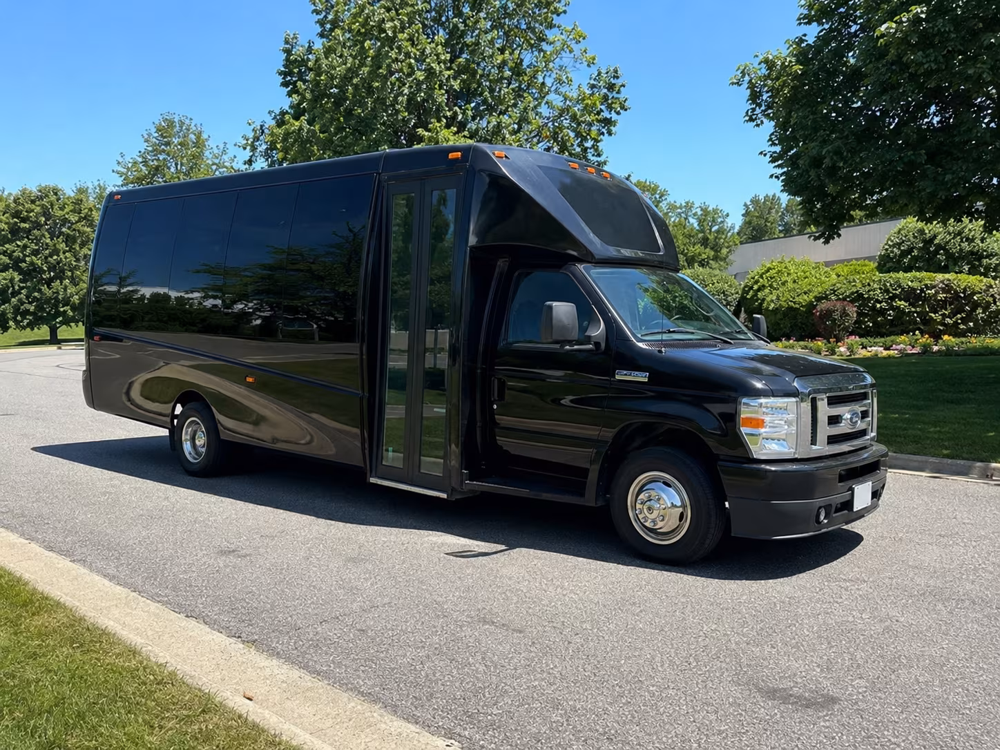 Queens Birthday, Sweet 16, & Quinceañera Transportation party bus interior