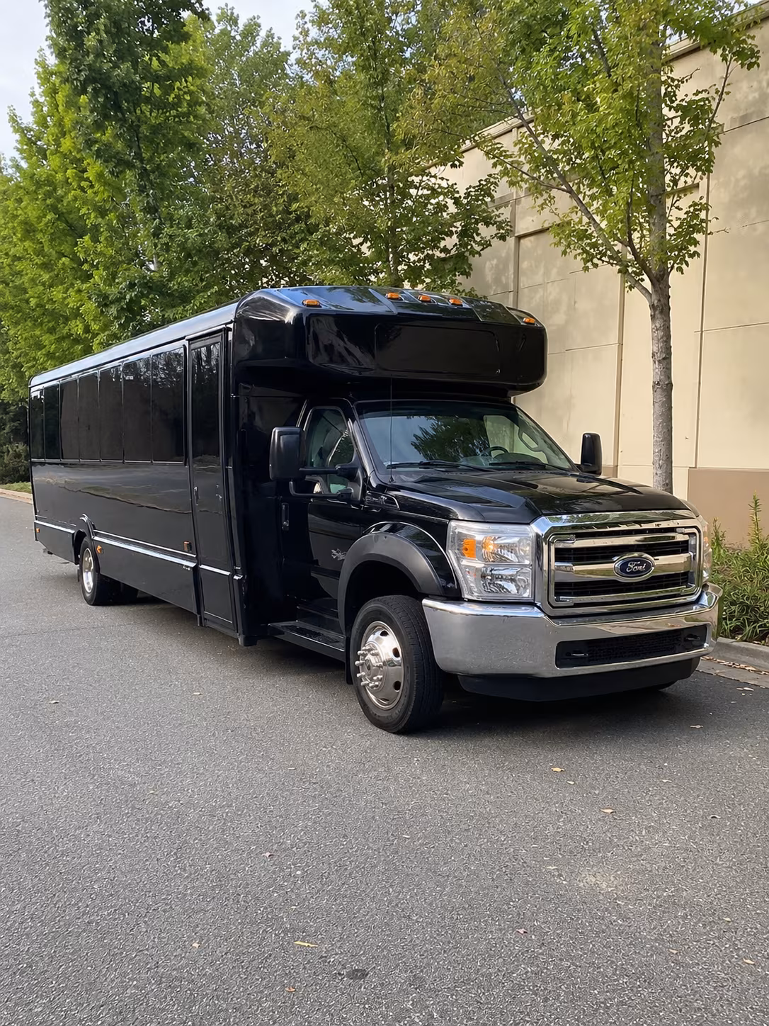 Queens Homecoming & Prom Party Bus Rentals